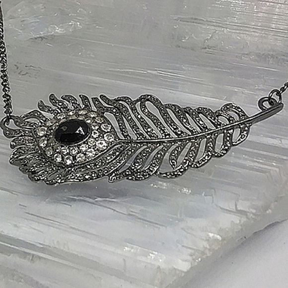 Feather Statement Necklace - Picture 1 of 4